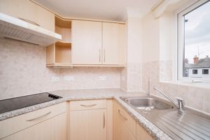 Kitchen- click for photo gallery